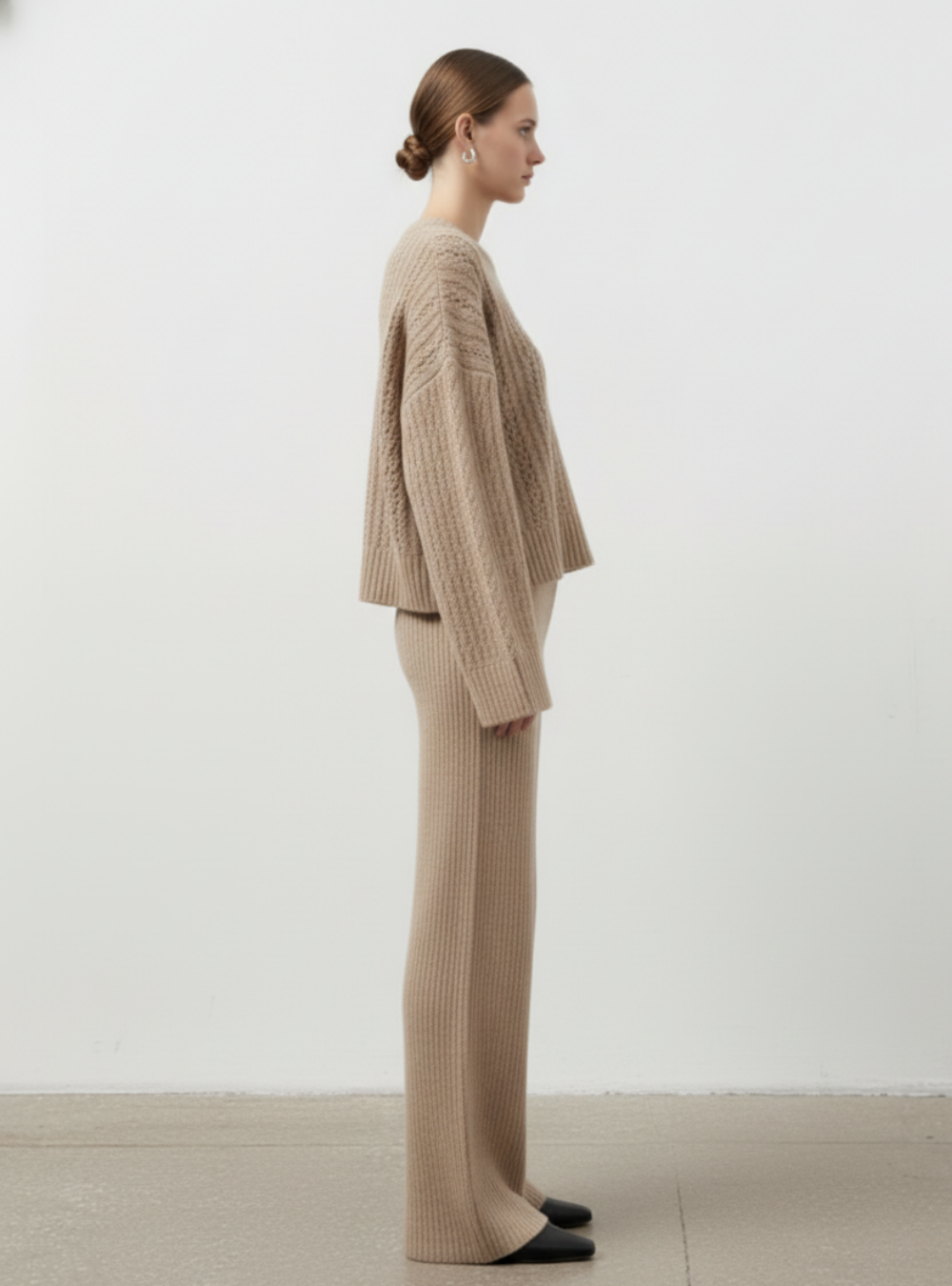 OATMEAL KNIT SWEATER