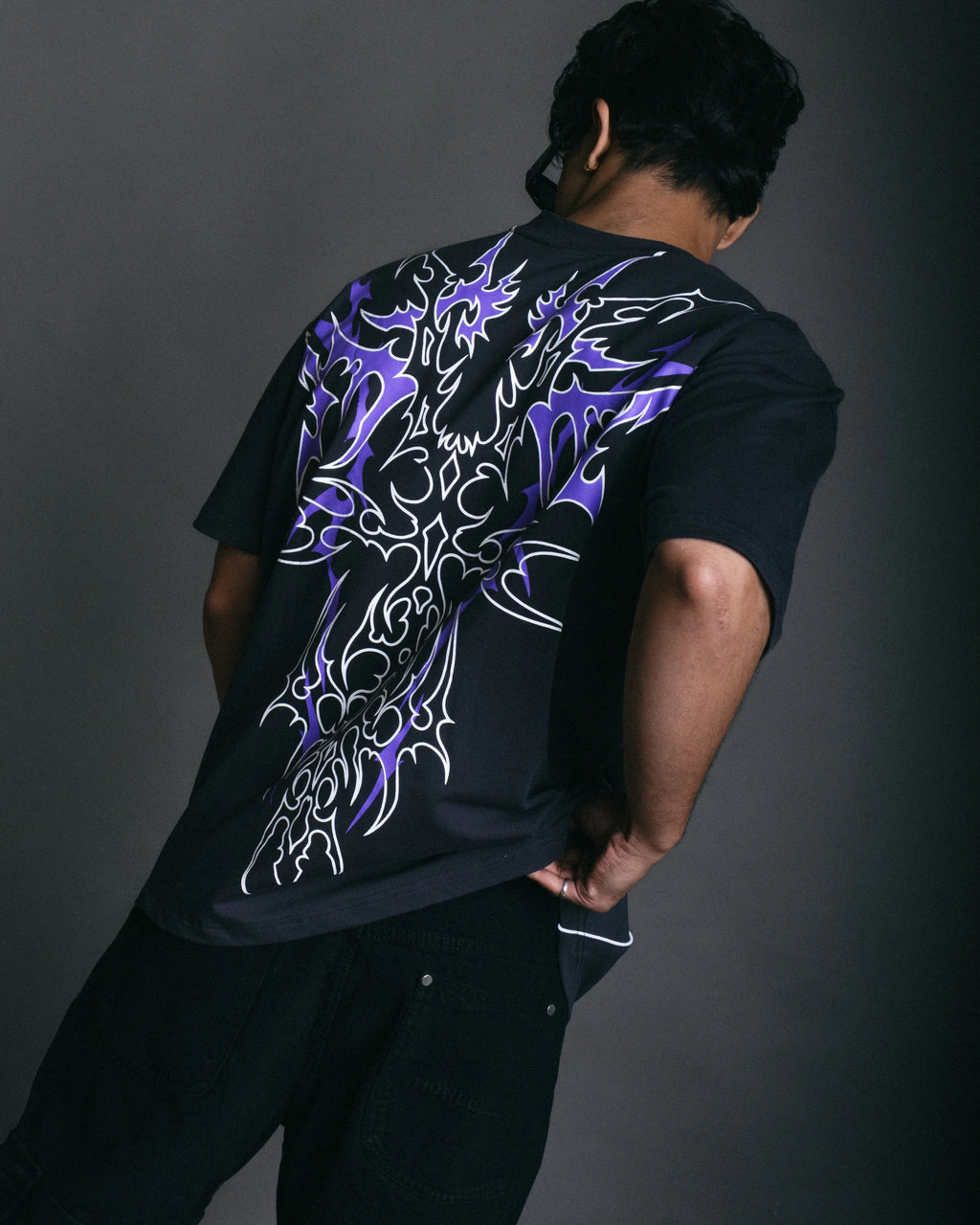 PHANTOM'S CURSE OVERSIZED TEE